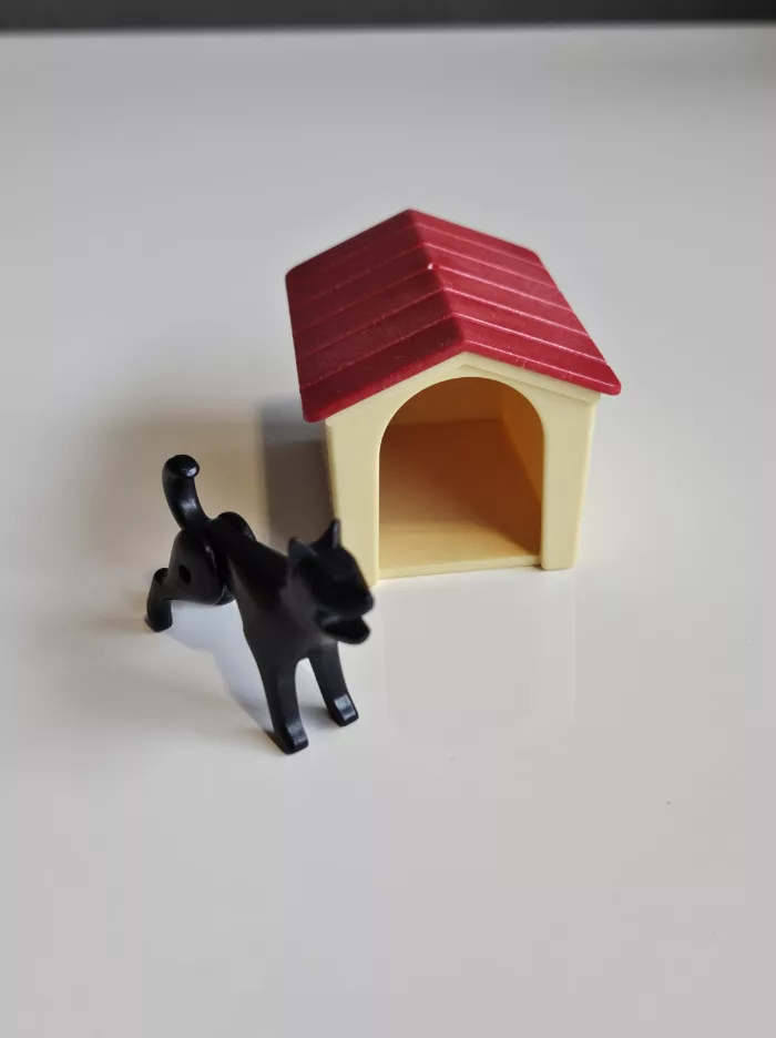 playmobil hondenhok zwarte hond