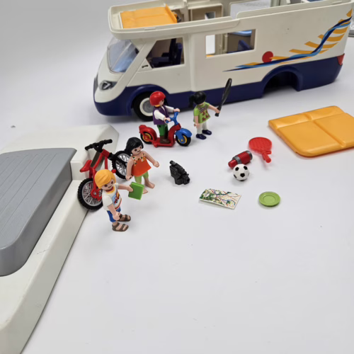 playmobil camper met familie